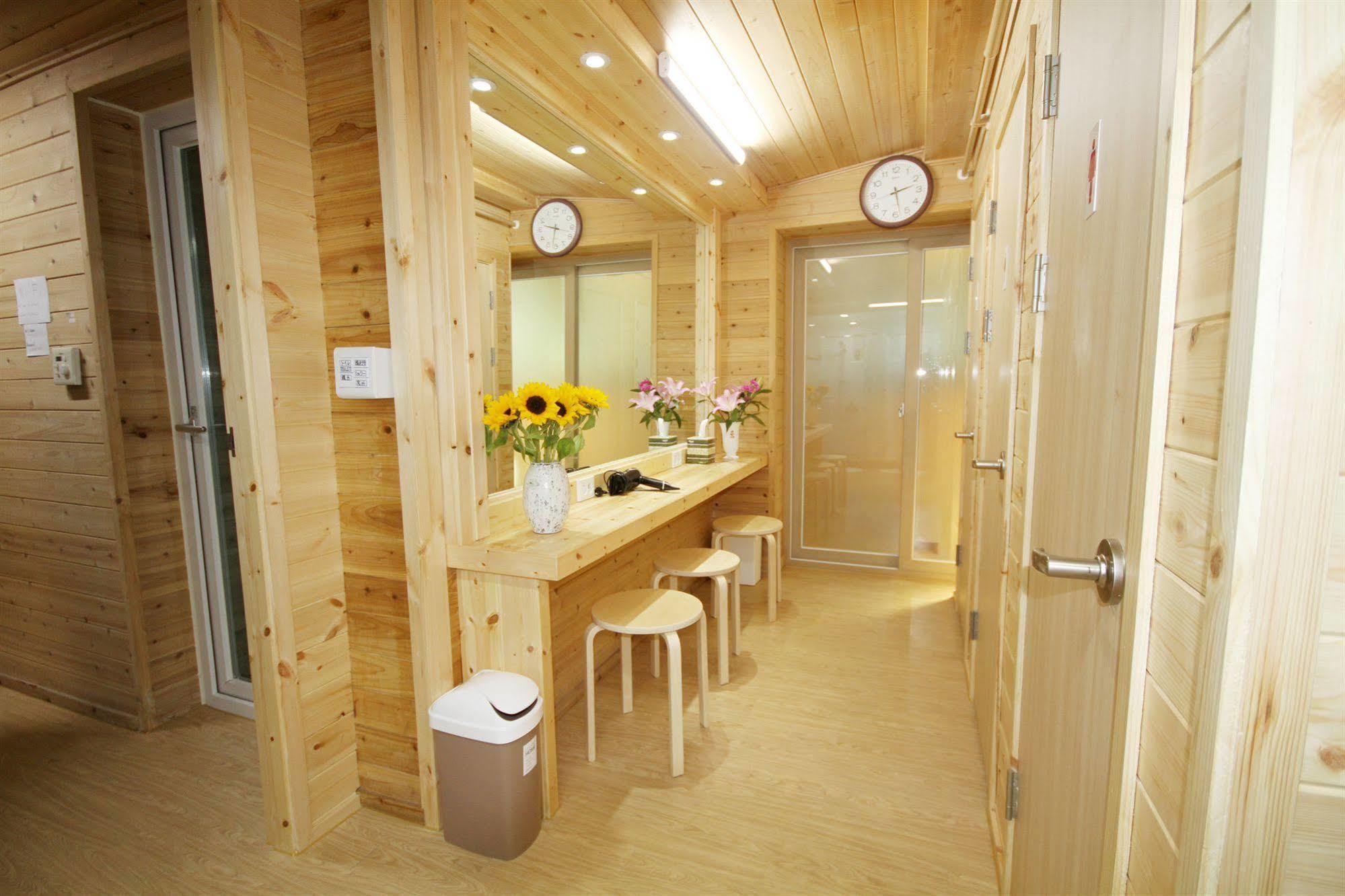 Cheongdam Ladies Guesthouse In Seul Zewnętrze zdjęcie